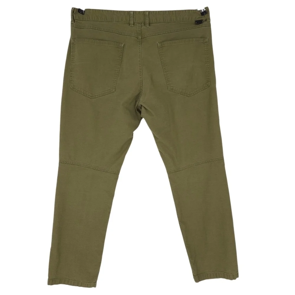 The North Face Straight Leg Pants Olive Green Khaki Flat Front Outdoor Mens 40